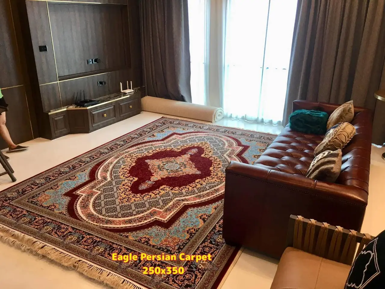 พรมเปอร์เซีย ขนาด 250 × 350 ซม. ในบ้านลูกค้า Eagle Persian Carpet